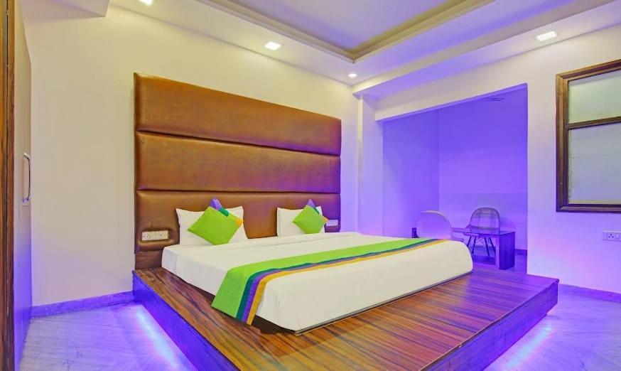 Hotel Max New Delhi Exterior photo